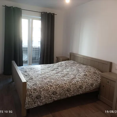 Apartment 2 Coresi Mall